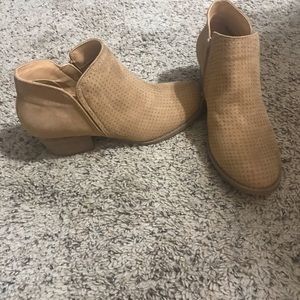 Fergie Bianca ankle boots- size 8.5. Brand new